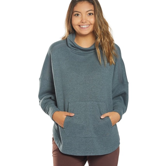 Prana Cozy Up Poncho - Picture 1 of 5